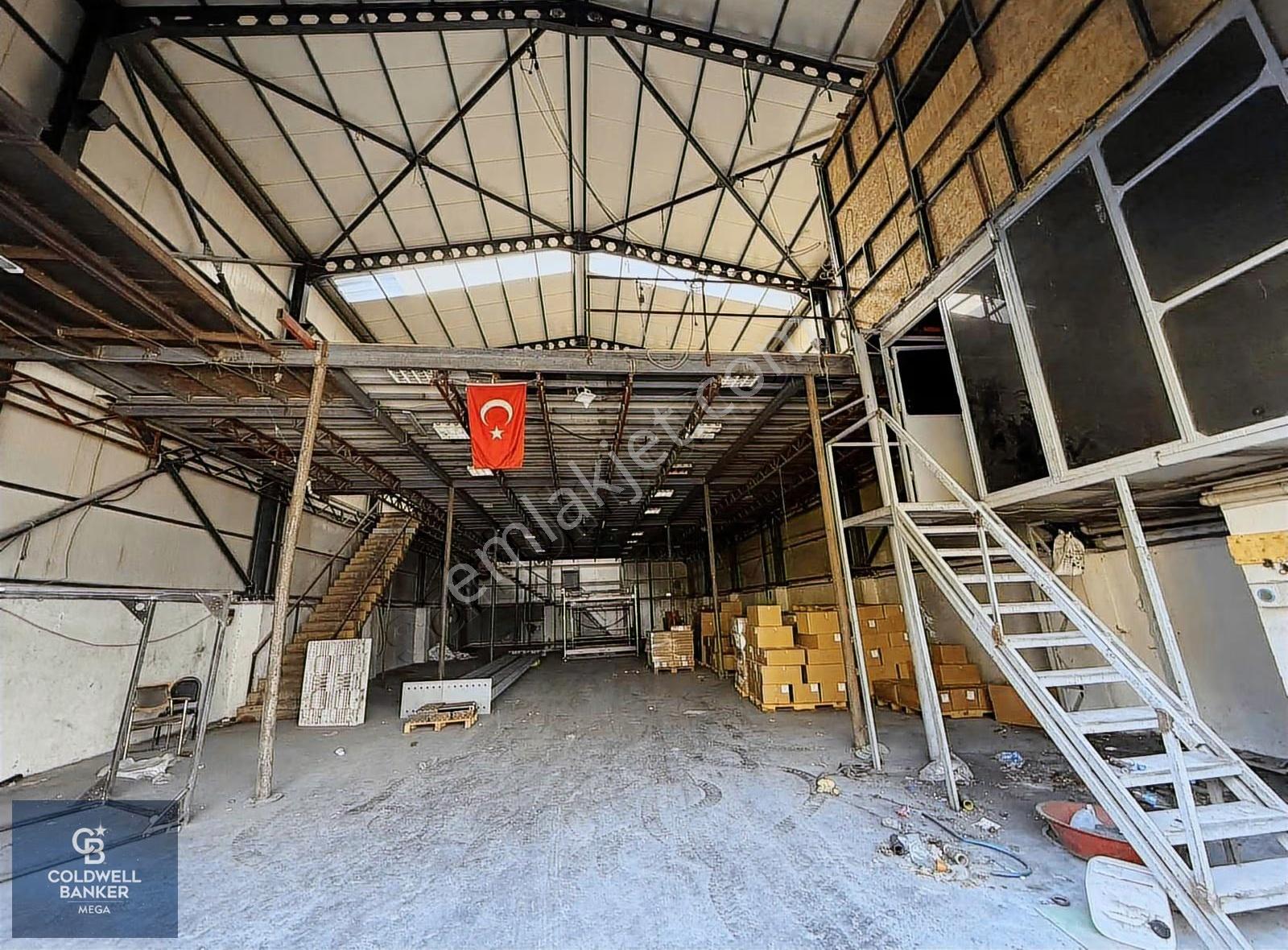 Esenyurt Akcaburgaz 900m2 Kiralık Müstakil Hangar - Görsel 2