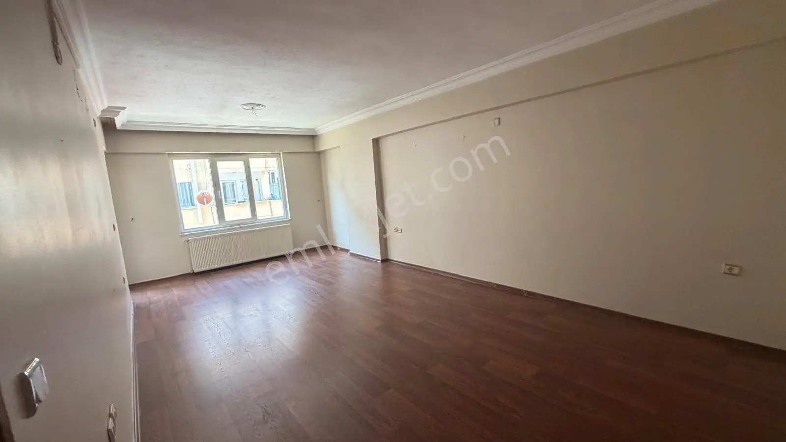 Kemeraltı 3+1 Kapalı Mutfak Düz Daire - Görsel 12