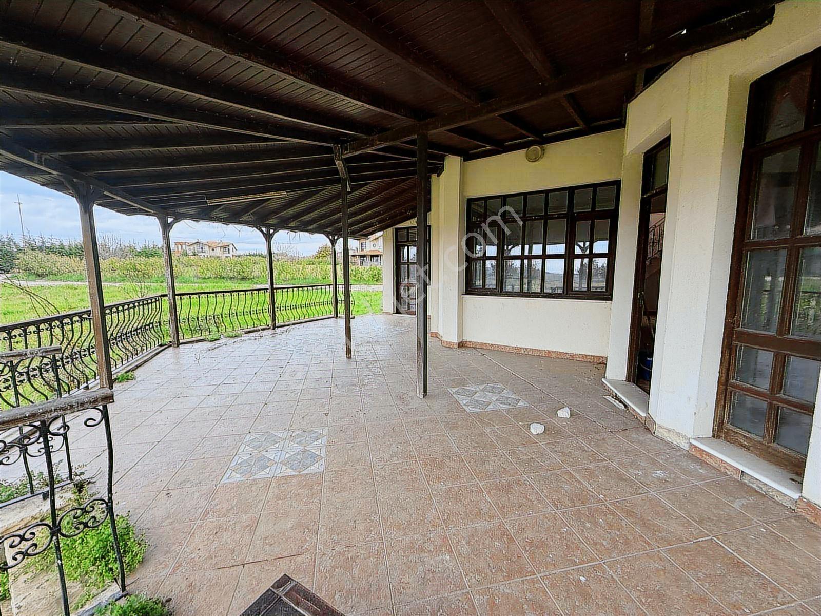 Silivri Yolçatı'da Güvenlikli Sitede 4.500 M² Bahçeli 6+1 Villa - Görsel 22