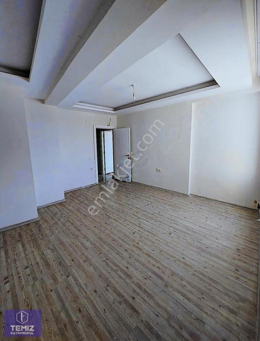 Davultepede Denize Sıfır Sitede Kiralık Daire - Görsel 3