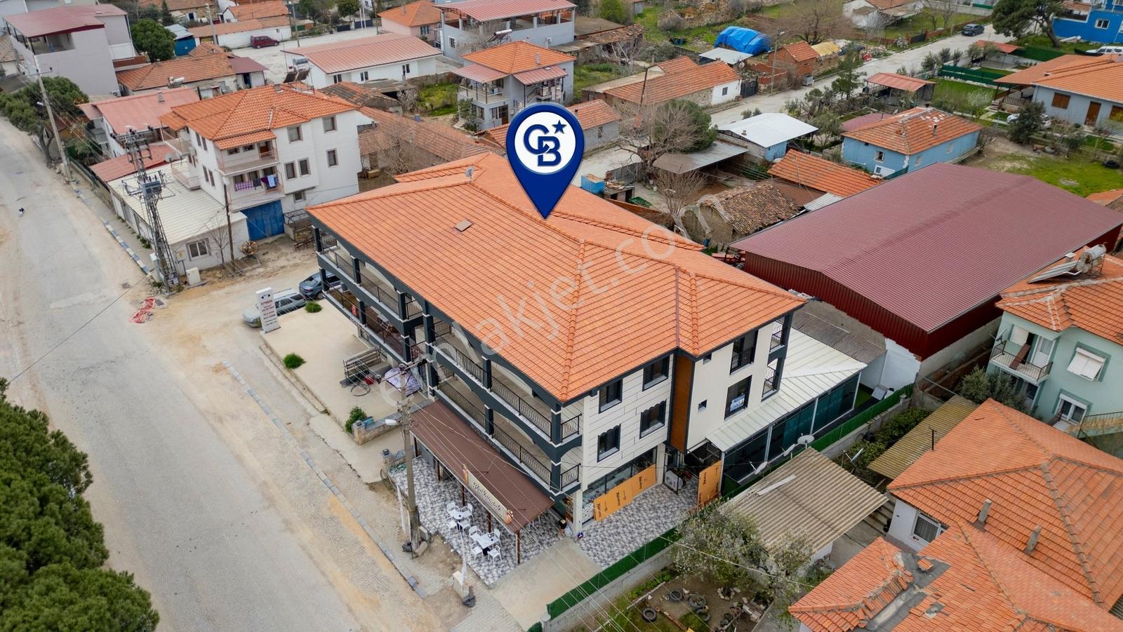 Foça Yenibağarası Cadde Üzeri Satılık Asansörlü Binada 1+1 Daire - Görsel 23