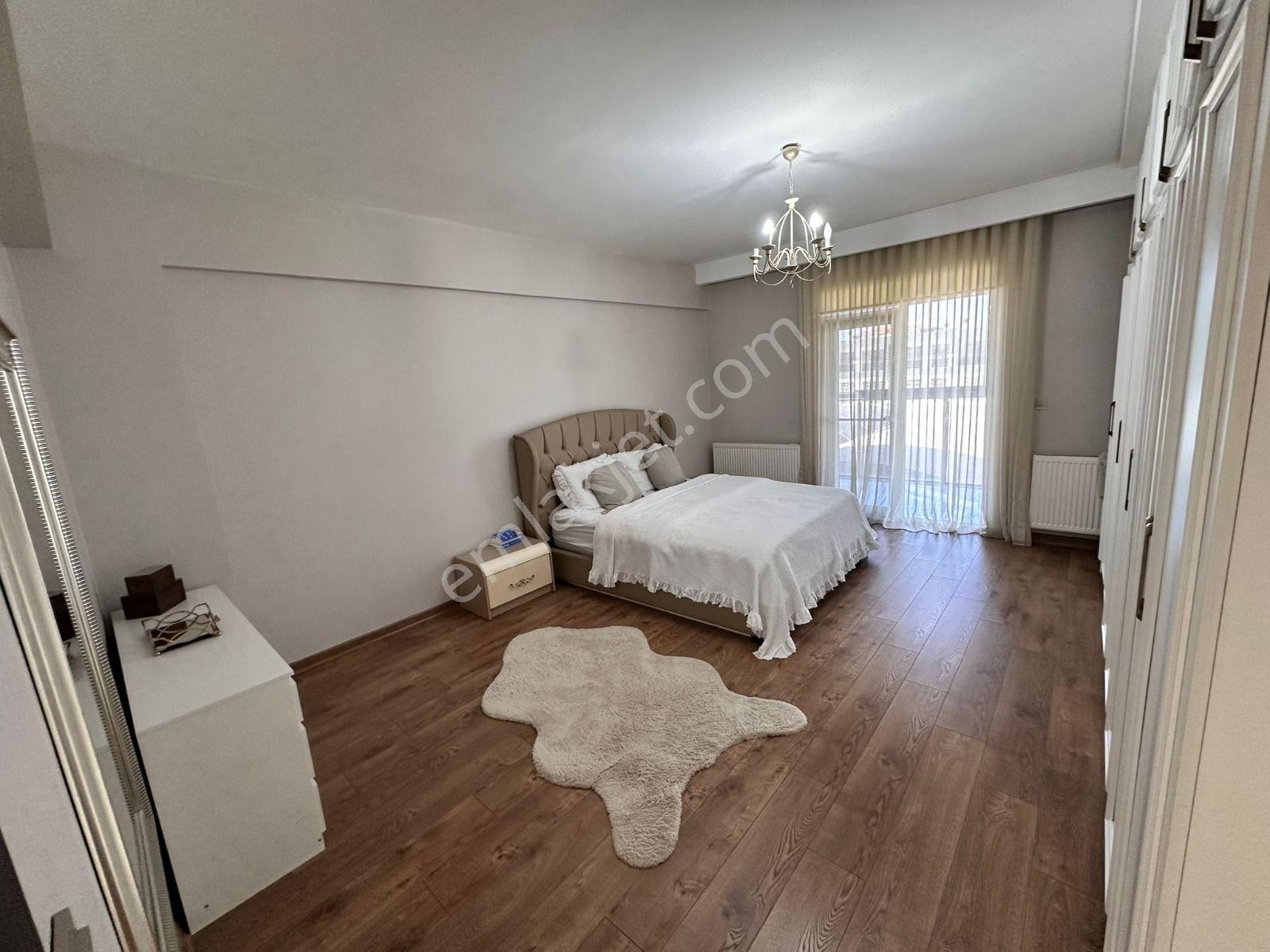 Akif'ten Ayyıldız'da 575 M2 Bahçeli Triplex 6+2 Satılık Villa - Görsel 17