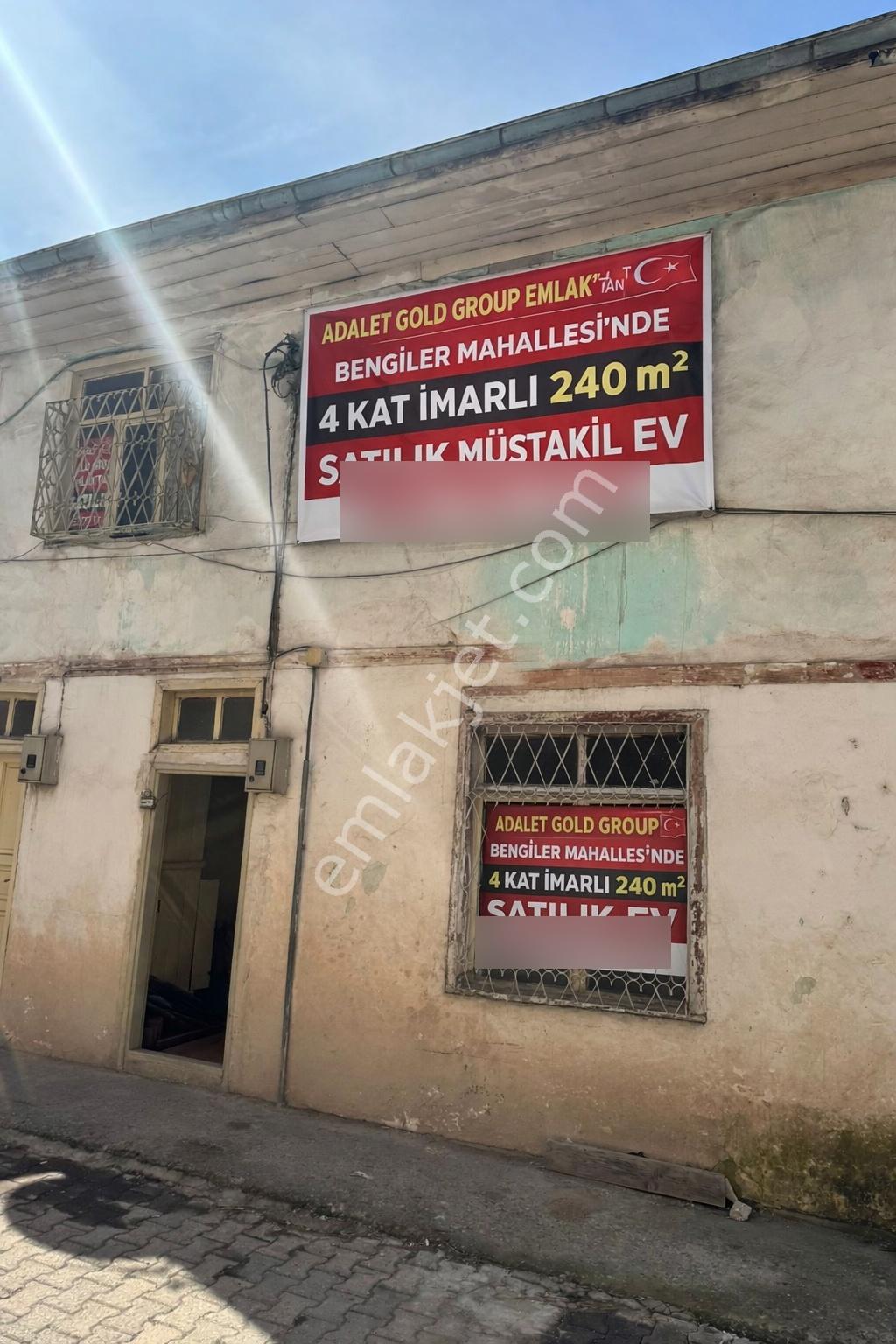 Adalet Gold Group Emlak'tan 4 Kat İmarlı 240 M2 Uygun Fiyata Satılık Müstakil Ev