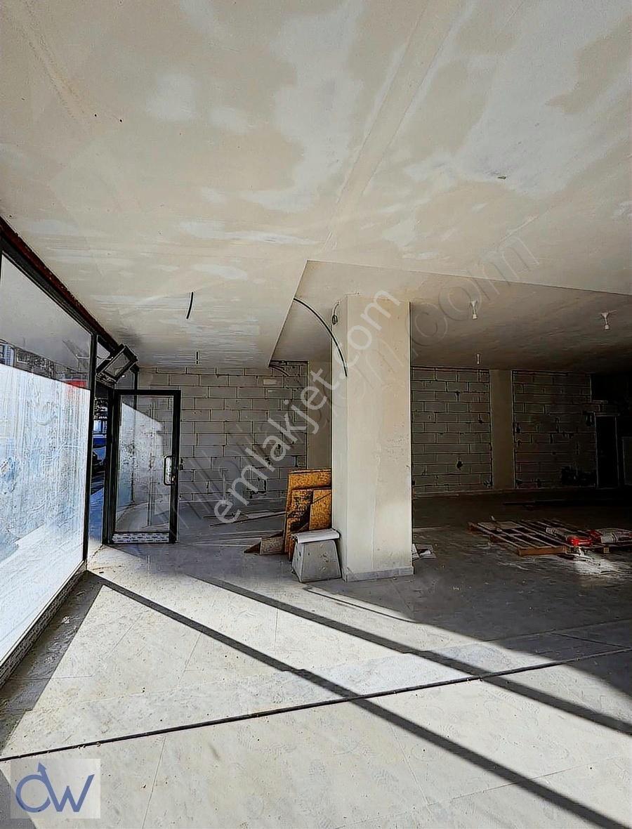 Kartal Orhantepe'de Tabela Değeri Yüksek Satılık Dükkan - Görsel 2