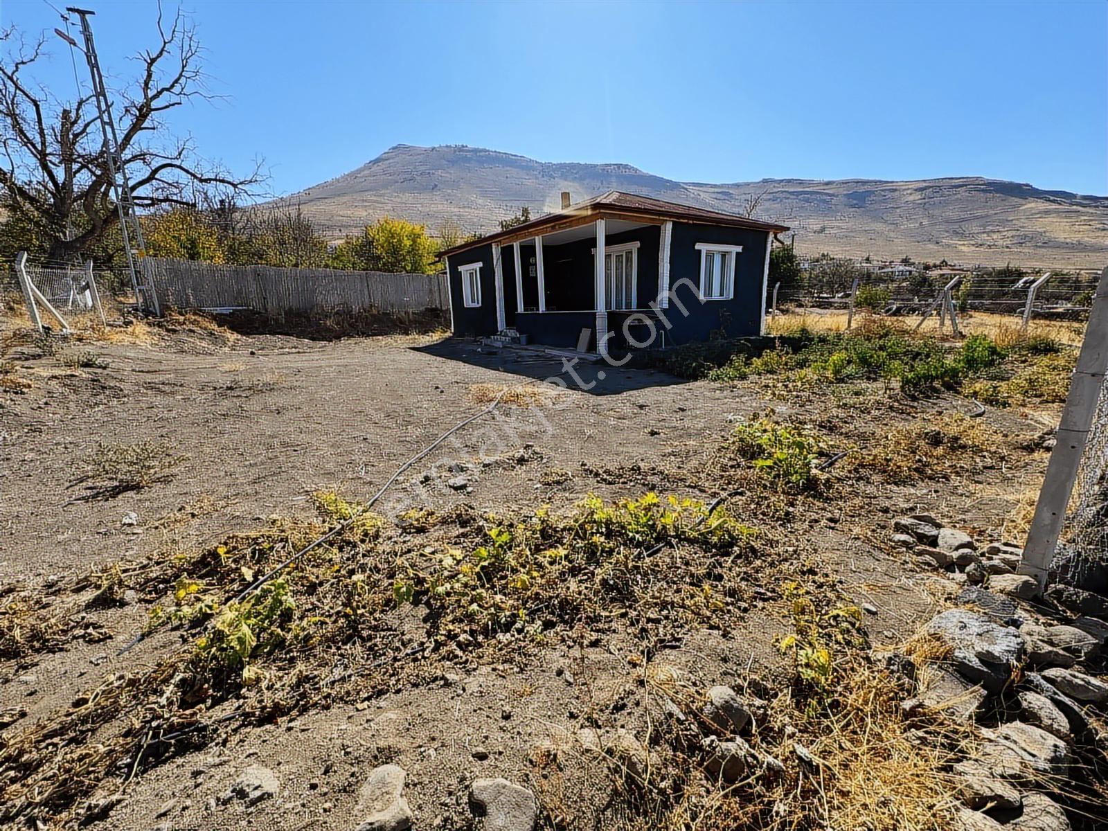 Zile Bölgesinde Satılık Bağ Evi