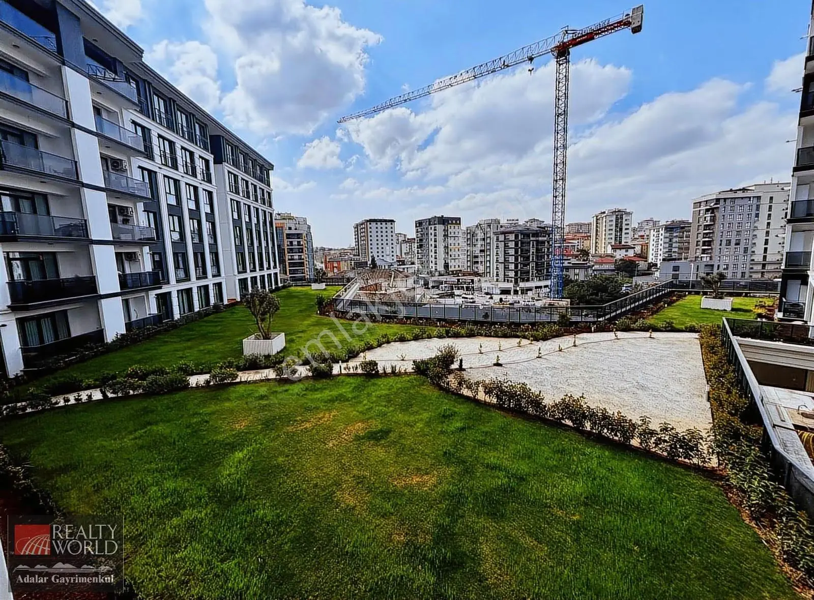 Özde City Center'da Kiralık 4+1 Lüks Daire (160m²) - Görsel 2