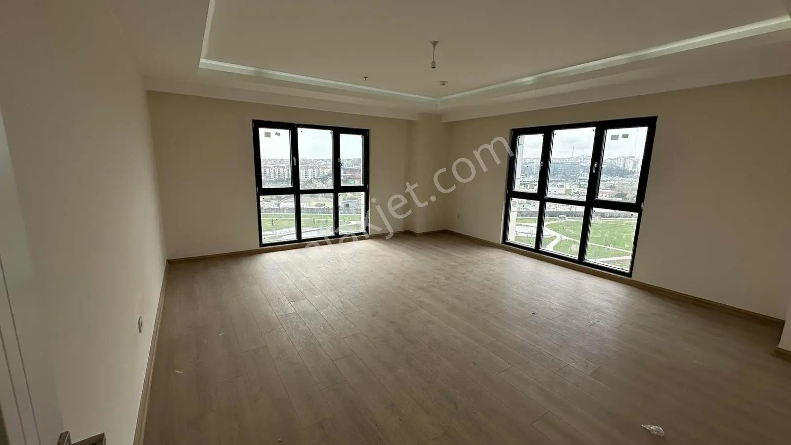 May Group'tan 3+1 Lüks Sitede Satılık Daire