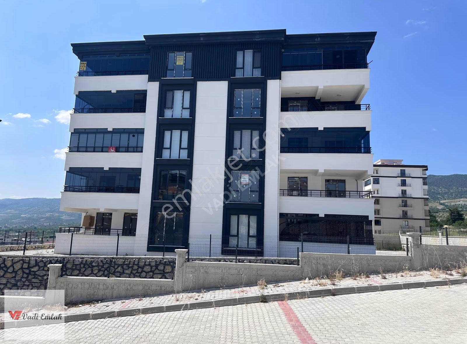 Kaşıkçıbağları Mahallesinde 4+1 Lüks Satılık Daire | Vadi Emlak