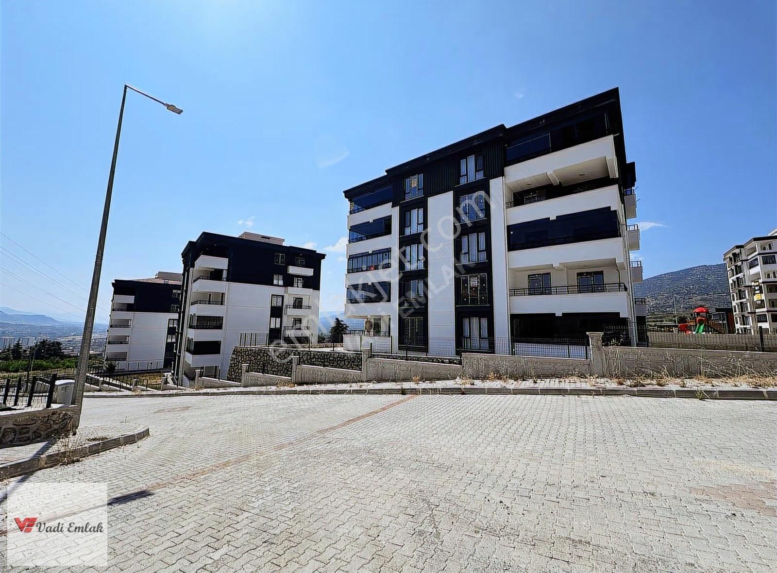Kaşıkçıbağları Mahallesinde 4+1 Lüks Satılık Daire | Vadi Emlak - Görsel 25