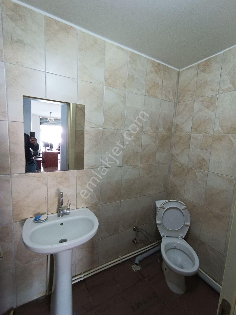 Kağıthane Nurtepe Metro Yanıbaşında Kiralık Dükkan - Görsel 16