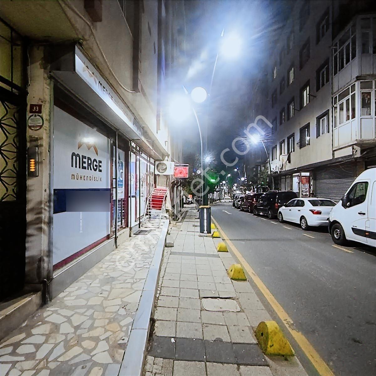 Kağıthane Nurtepe Metro Yanıbaşında Cadde Üstü Satılık Dükkan - Görsel 14