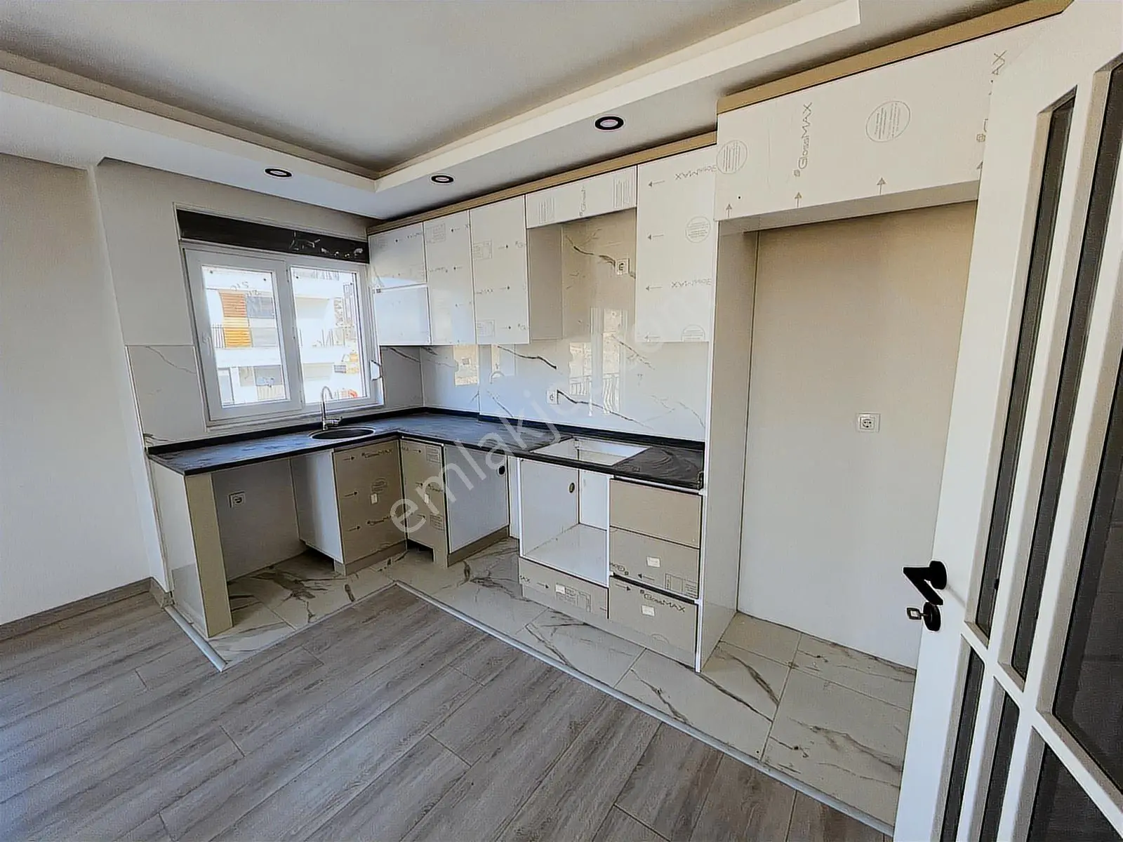 Aktoprak Tramvaya,okula Yakın (memur Veya Memur Kefil) Kiralık - Görsel 2
