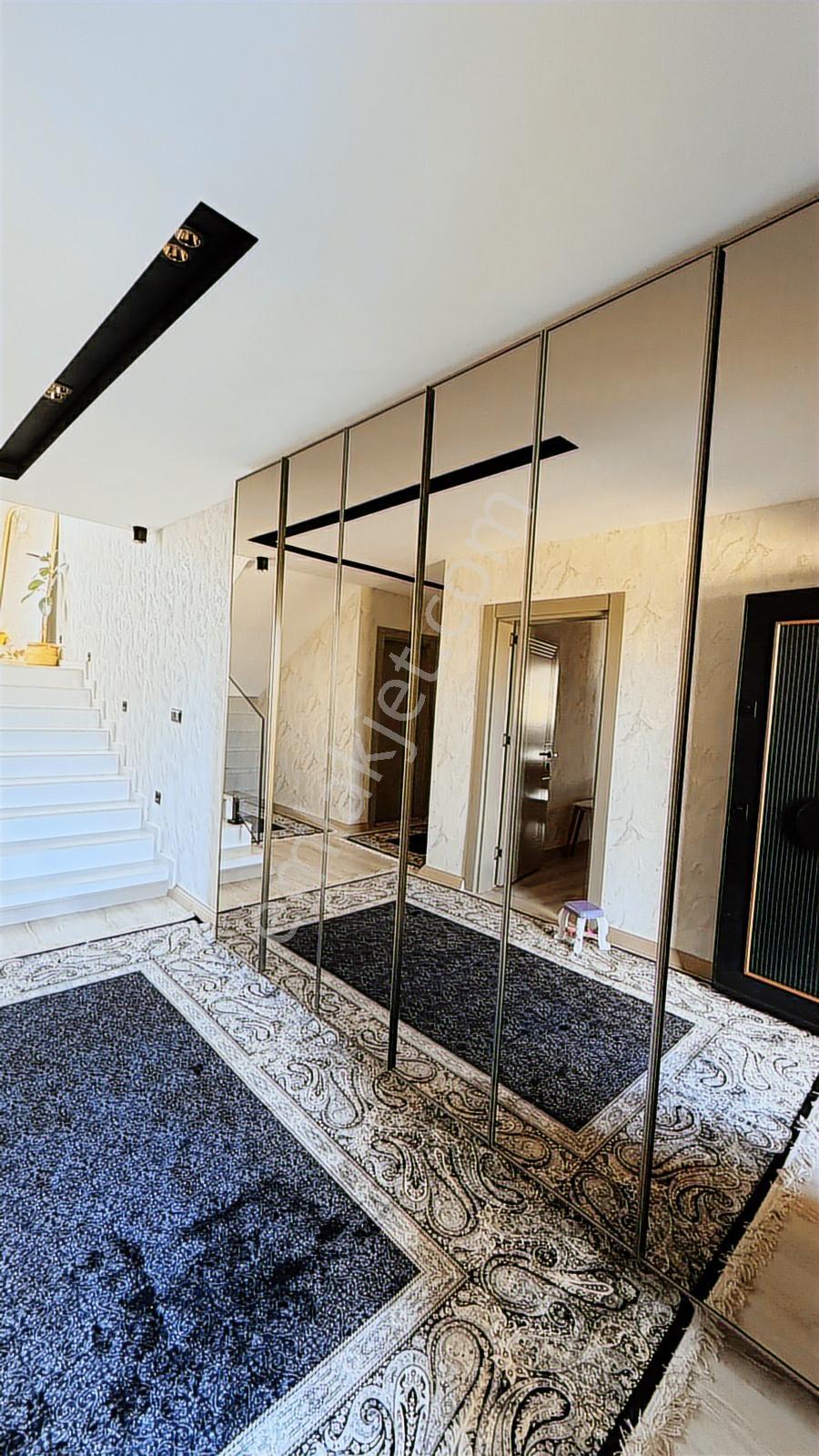 Akdamar Adası Karşısında Anayola Sıfır Satılık Lüks Villa - Görsel 16