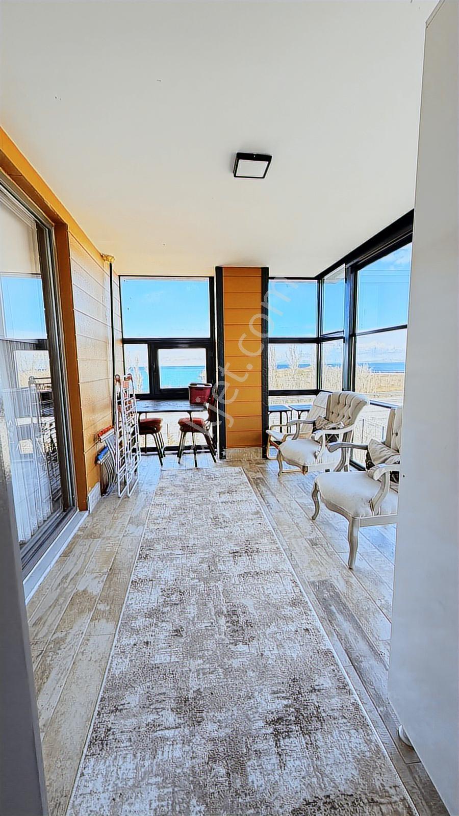 Akdamar Adası Karşısında Anayola Sıfır Satılık Lüks Villa - Görsel 3