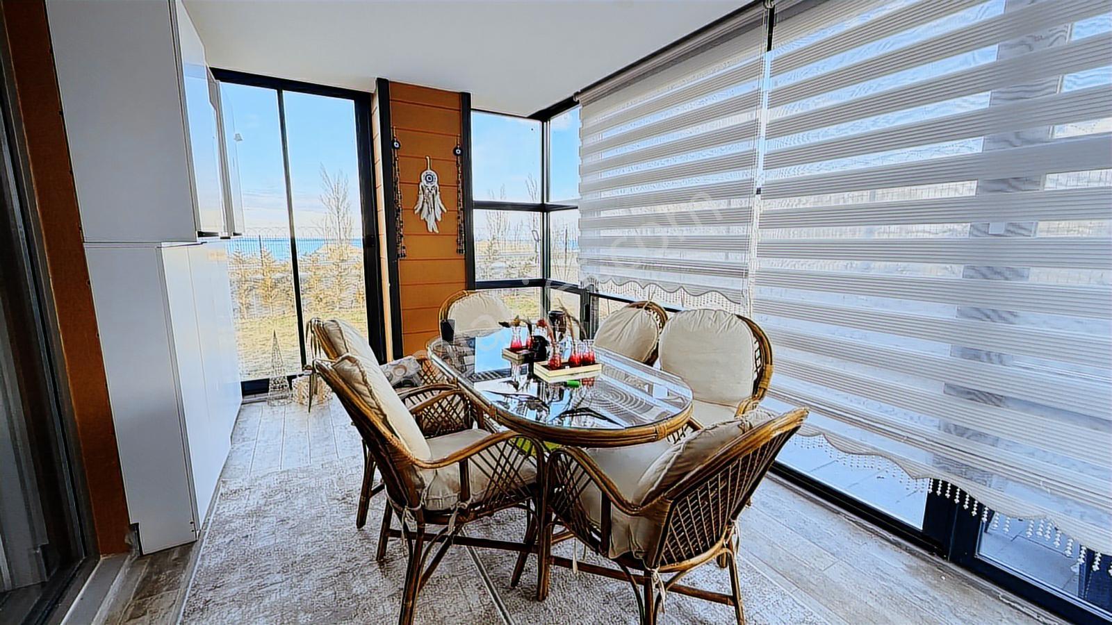 Akdamar Adası Karşısında Anayola Sıfır Satılık Lüks Villa - Görsel 33