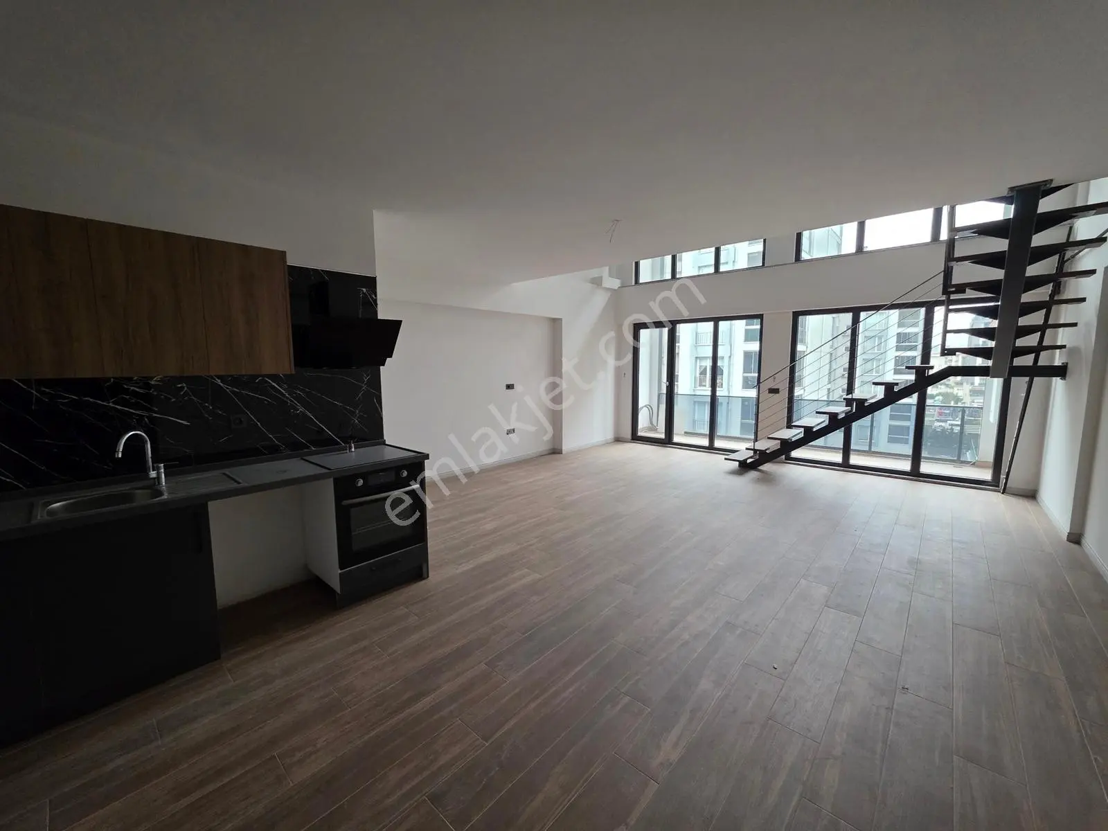 Batuhan Demiryakanoğlu Özlüce Neva Suit Satılık Sıfır Loft Daire - Görsel 2