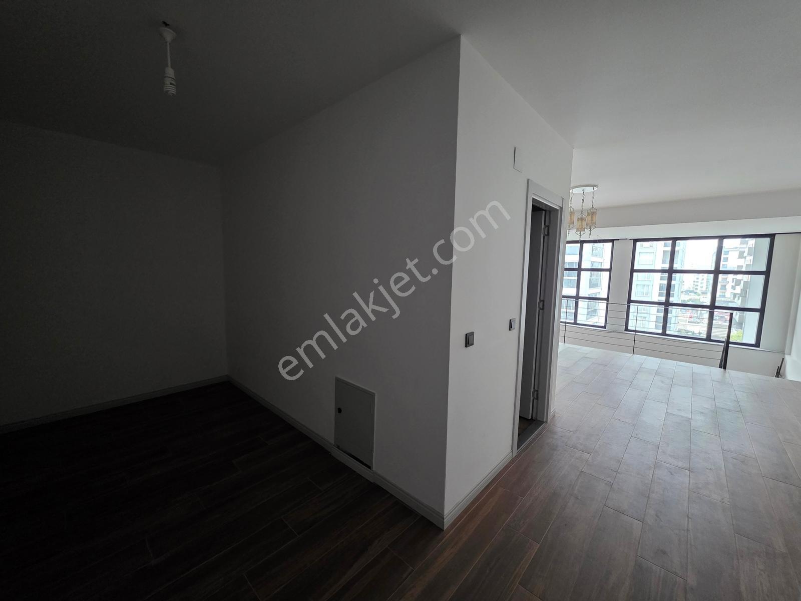 Batuhan Demiryakanoğlu Özlüce Neva Suit Satılık Sıfır Loft Daire - Görsel 10
