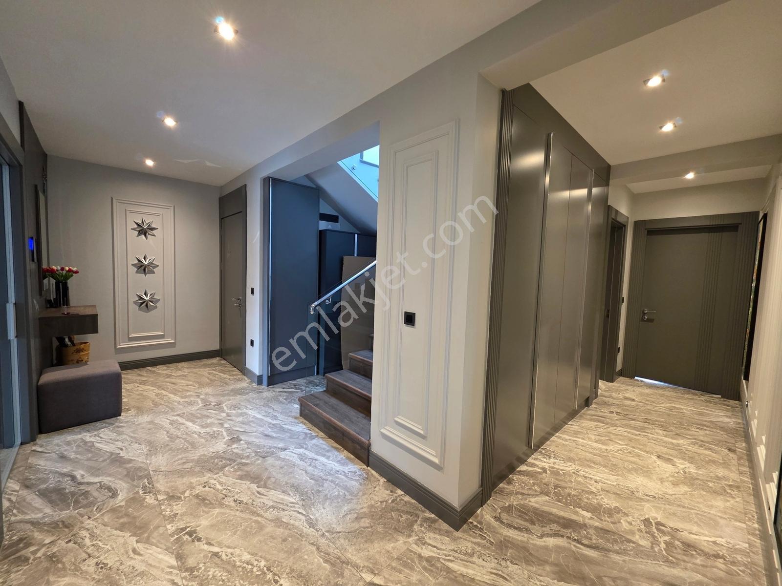 Batuhan Demiryakanoğlu Balat Zümrüt Sitesi Satılık 4+1 Dubleks - Görsel 15