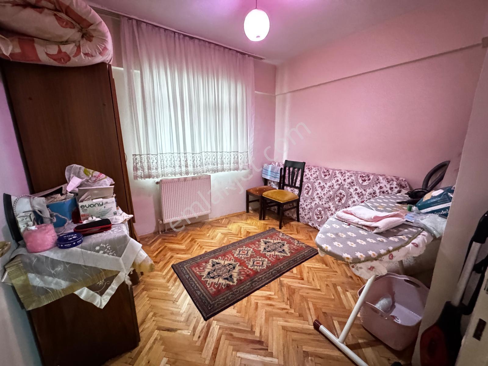 19 Mayıs Cad. Üzeri Danışment Yakını Orta Kat 3+1 Bağımsız Ön - Görsel 20