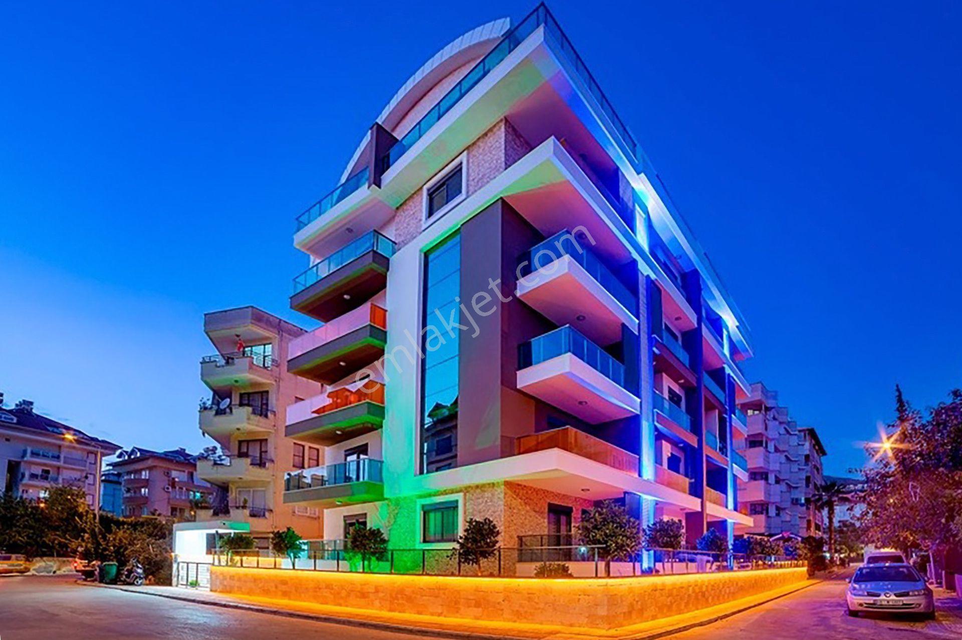Güllerpınarı'nda Denize 50 M Site İçinde Eşyalı 3+1 Daire - Görsel 2