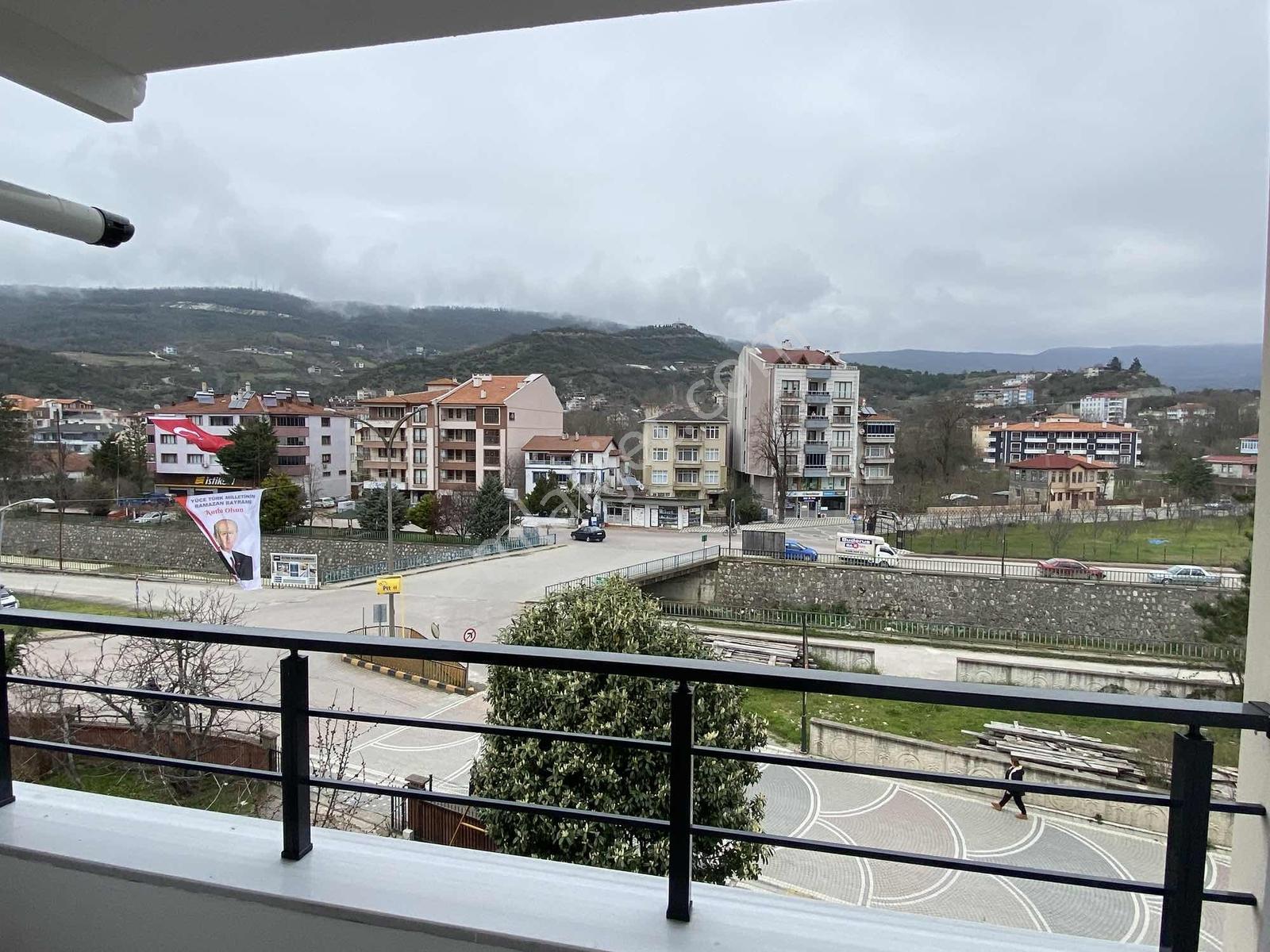 Eşyalı 1+1 | Doğalgazlı | Merkezi Konumda Kiralık Daire - Görsel 2