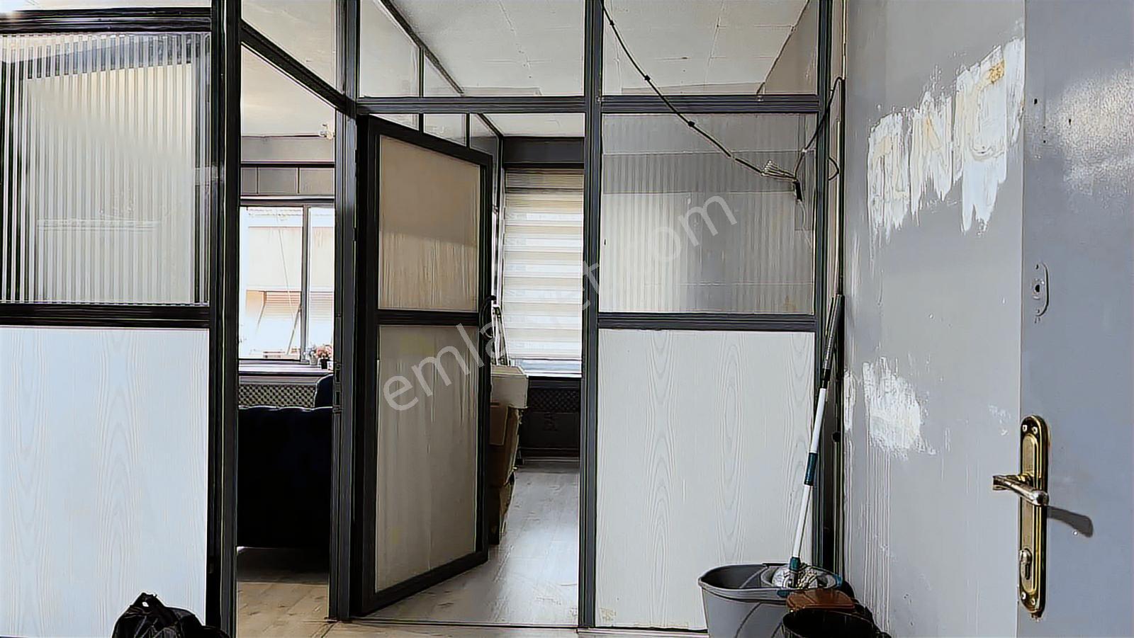 İncirli Caddesi Üzeri Akbulut İşhanında Satılık Büro Ofis - Görsel 8