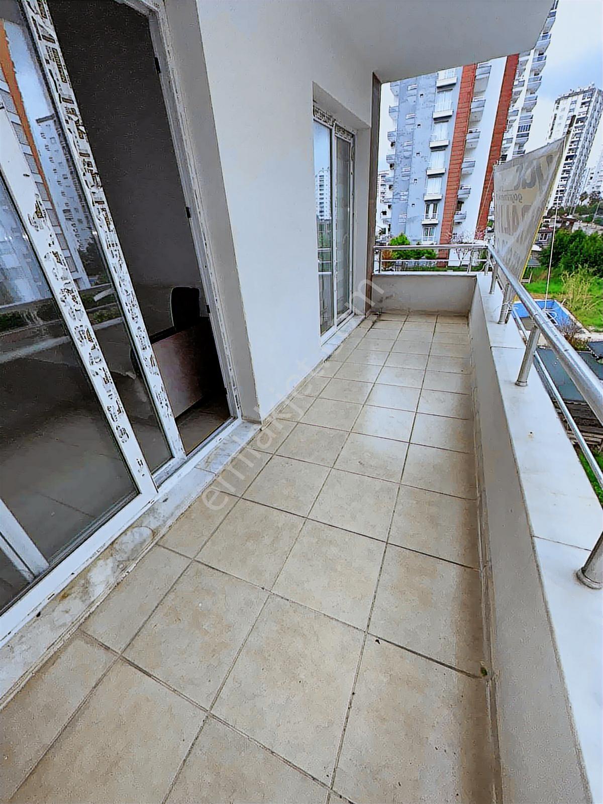 #-yat-# Üniversite Caddesi 1 +1 Eşyalı Satılık Site İçi - Görsel 16