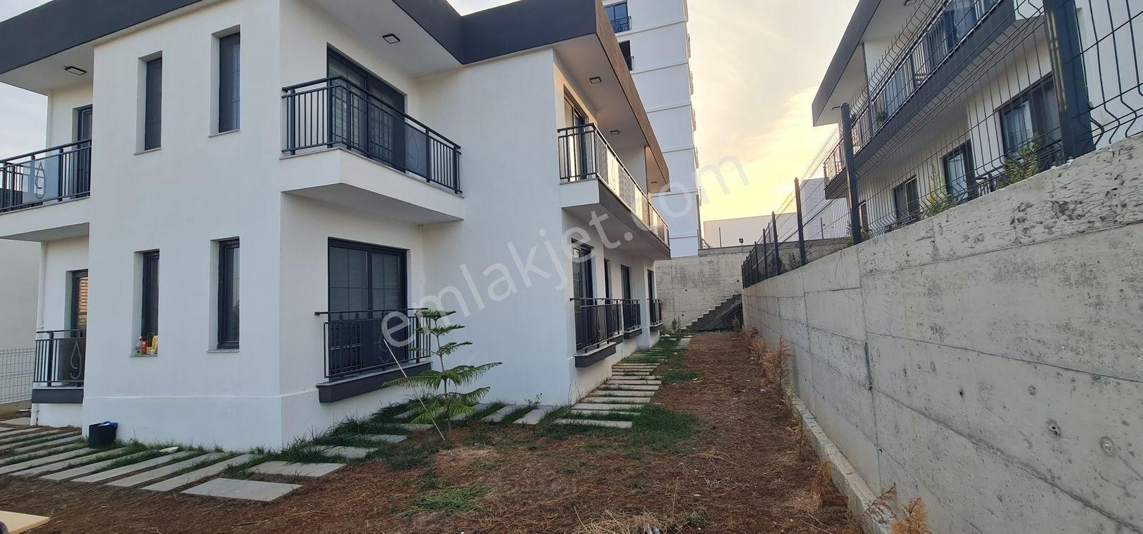 Yatay Mimari Full Eşyalı Satılık 1+1 Site İçi Yatırımlık