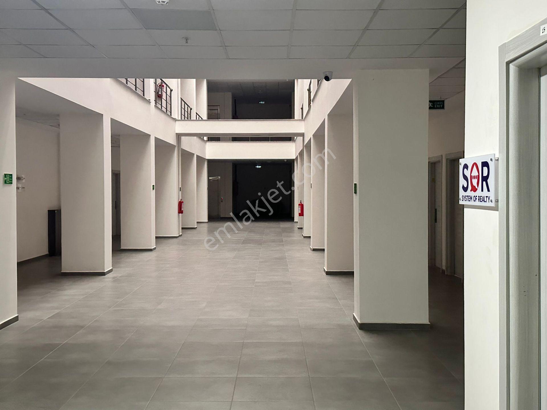 Turyap Palas'tan Fatih Sultan Mehmet Mah.kiralık Büro&ofis - Görsel 4