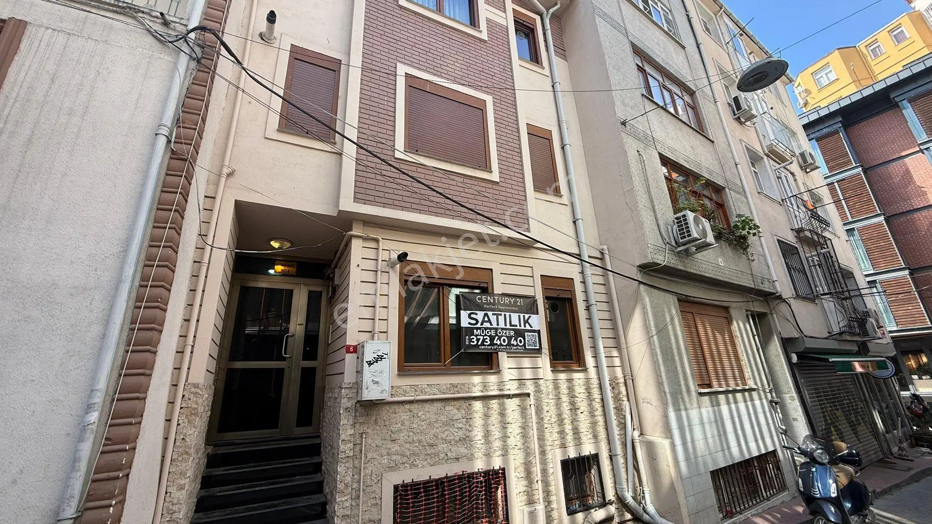 Çukurcuma'da Airbnb İçin Emsalsiz Fırsat Satılık Bina