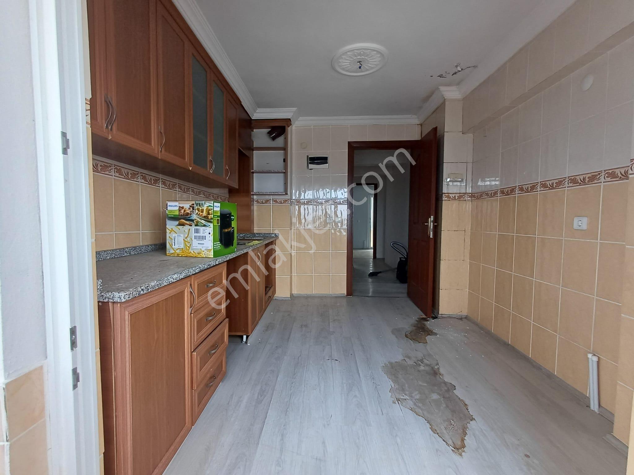 Elvan Özçelik'den Burgaz Boğazkent 3+1 Kiralık Daire - Görsel 6