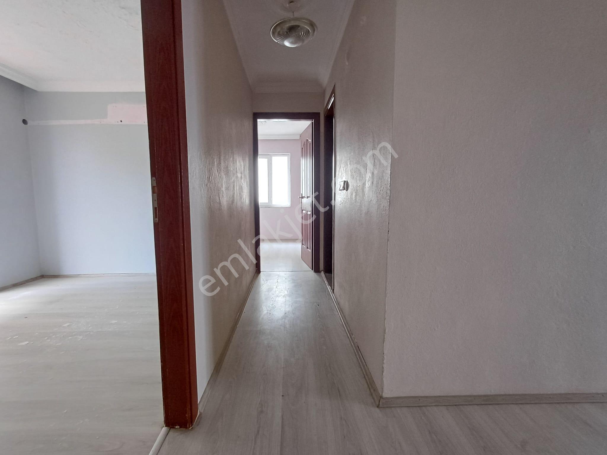 Elvan Özçelik'den Burgaz Boğazkent 3+1 Kiralık Daire - Görsel 10