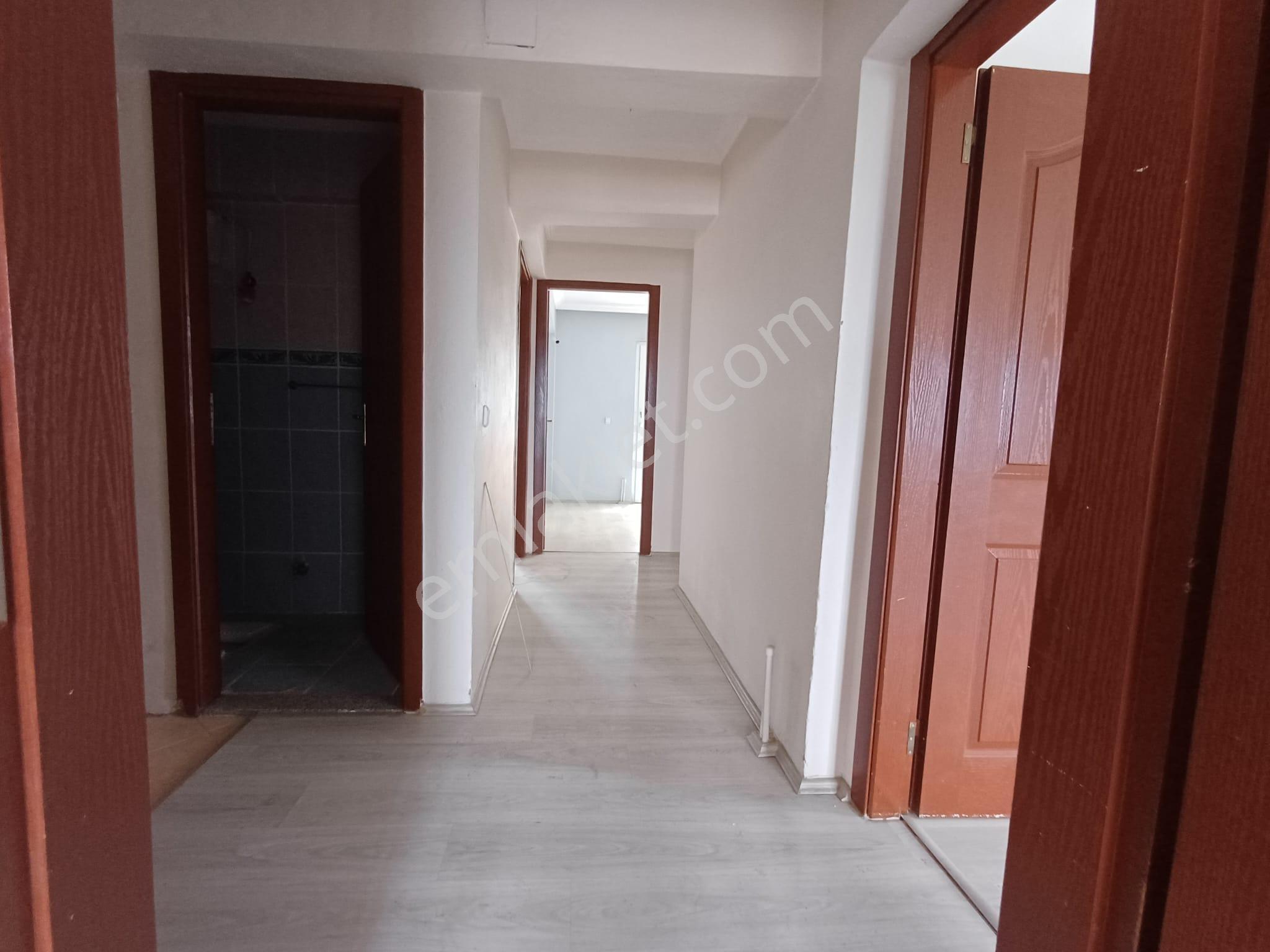 Elvan Özçelik'den Burgaz Boğazkent 3+1 Kiralık Daire - Görsel 9