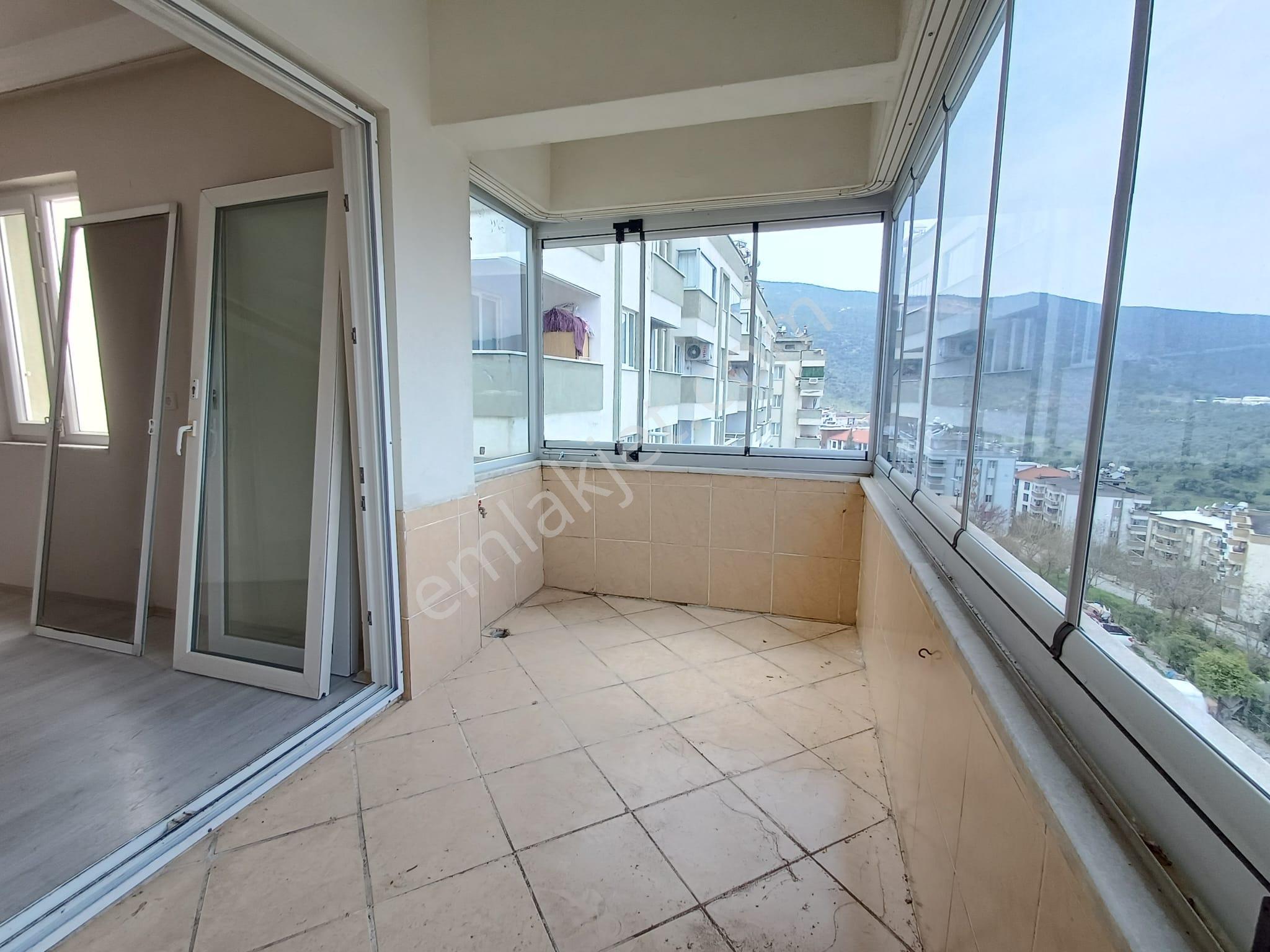 Elvan Özçelik'den Burgaz Boğazkent 3+1 Kiralık Daire - Görsel 15