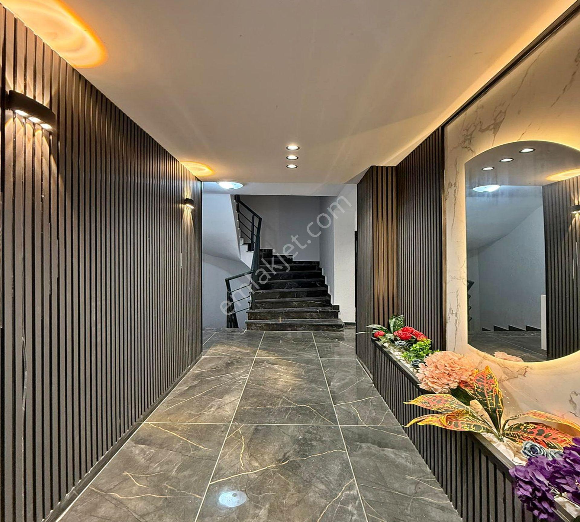Beylikdüzü West Marina Yakın Müstakil Bahçeli Villa Konseptli Daire - Görsel 12