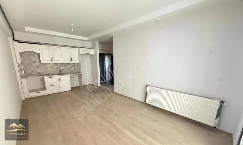 Aliağa Siteler Site İçerisinde Acil Satılık Ara Kat 1+1 Daire