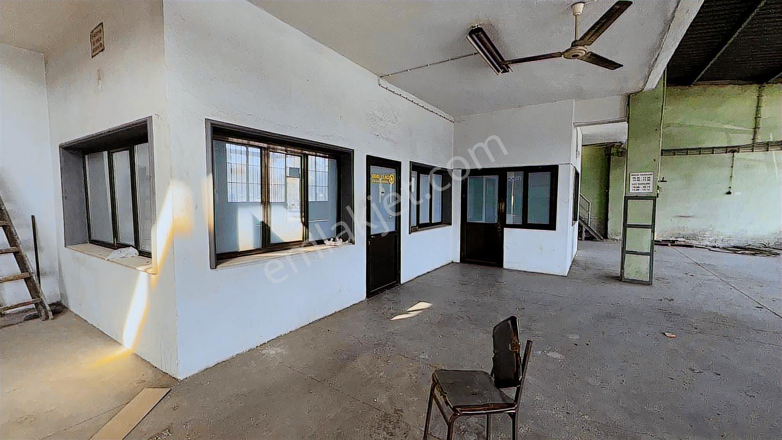 Novadan Sanayide İşlek Cadde Üzeri Kiralık Dükkan - Görsel 4