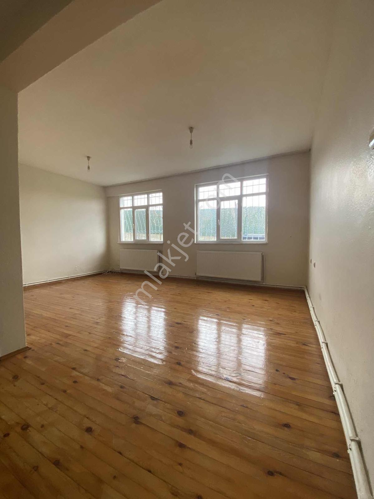 Müstakil Bahçeli 3+1 Giriş Kat Kiralık Daire