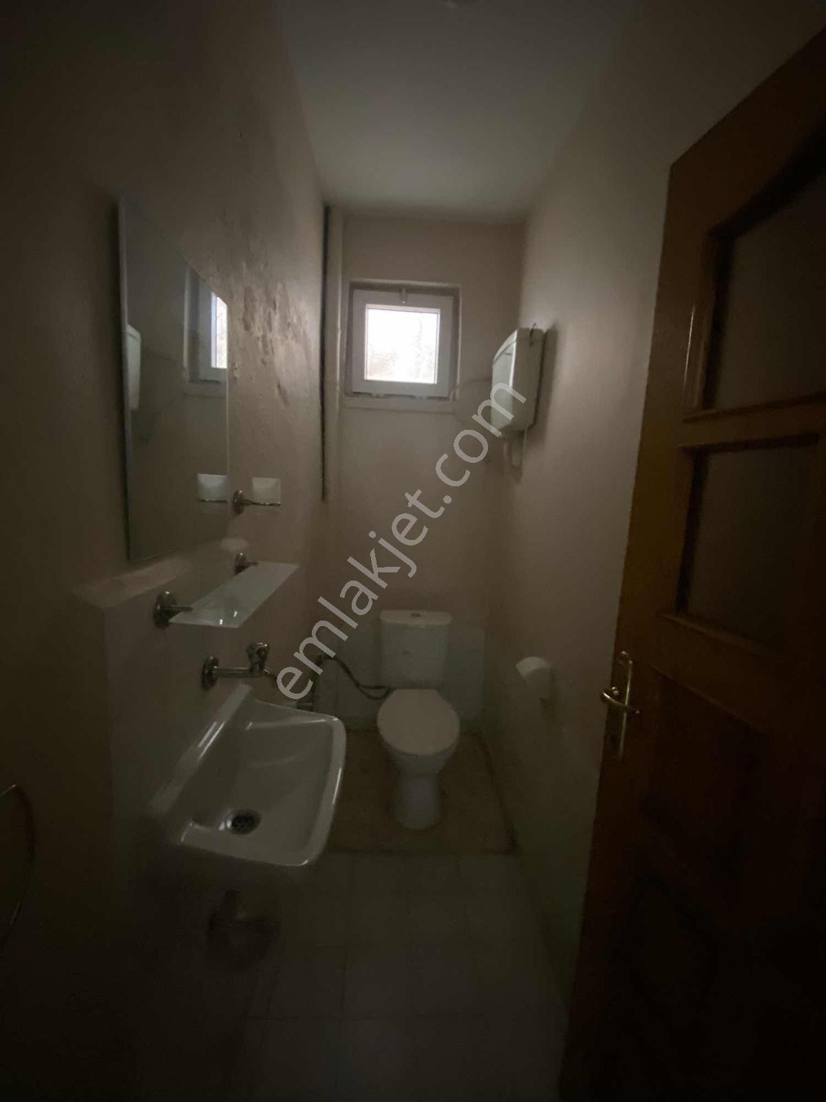Müstakil Bahçeli 3+1 Giriş Kat Kiralık Daire - Görsel 12