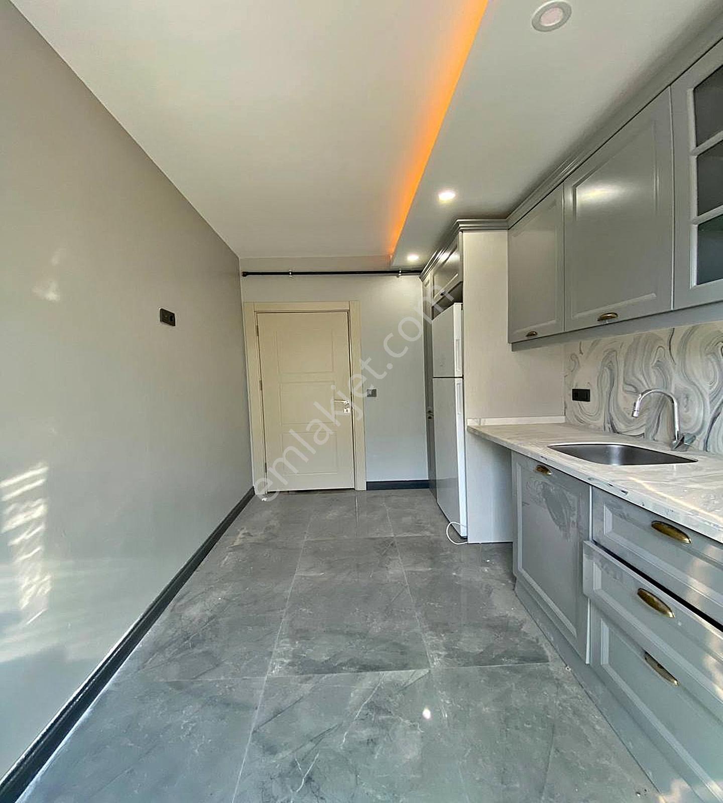 Beylikdüzü West Marina'ya Komşu Geniş M2 Sıfır 2+1 Arakat Daire - Görsel 8