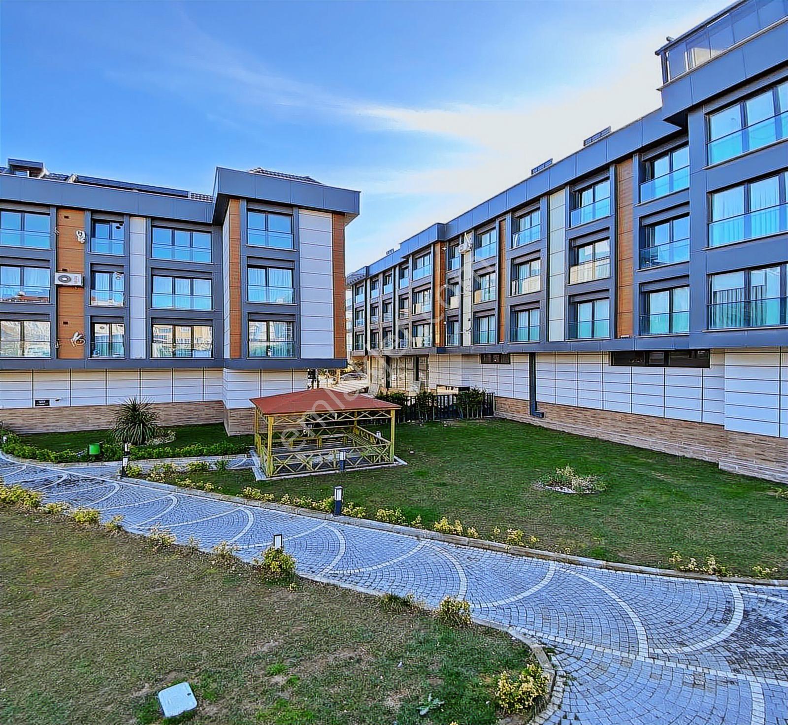 Beylikdüzü West Marina'ya Komşu Geniş M2 Sıfır 2+1 Arakat Daire - Görsel 35