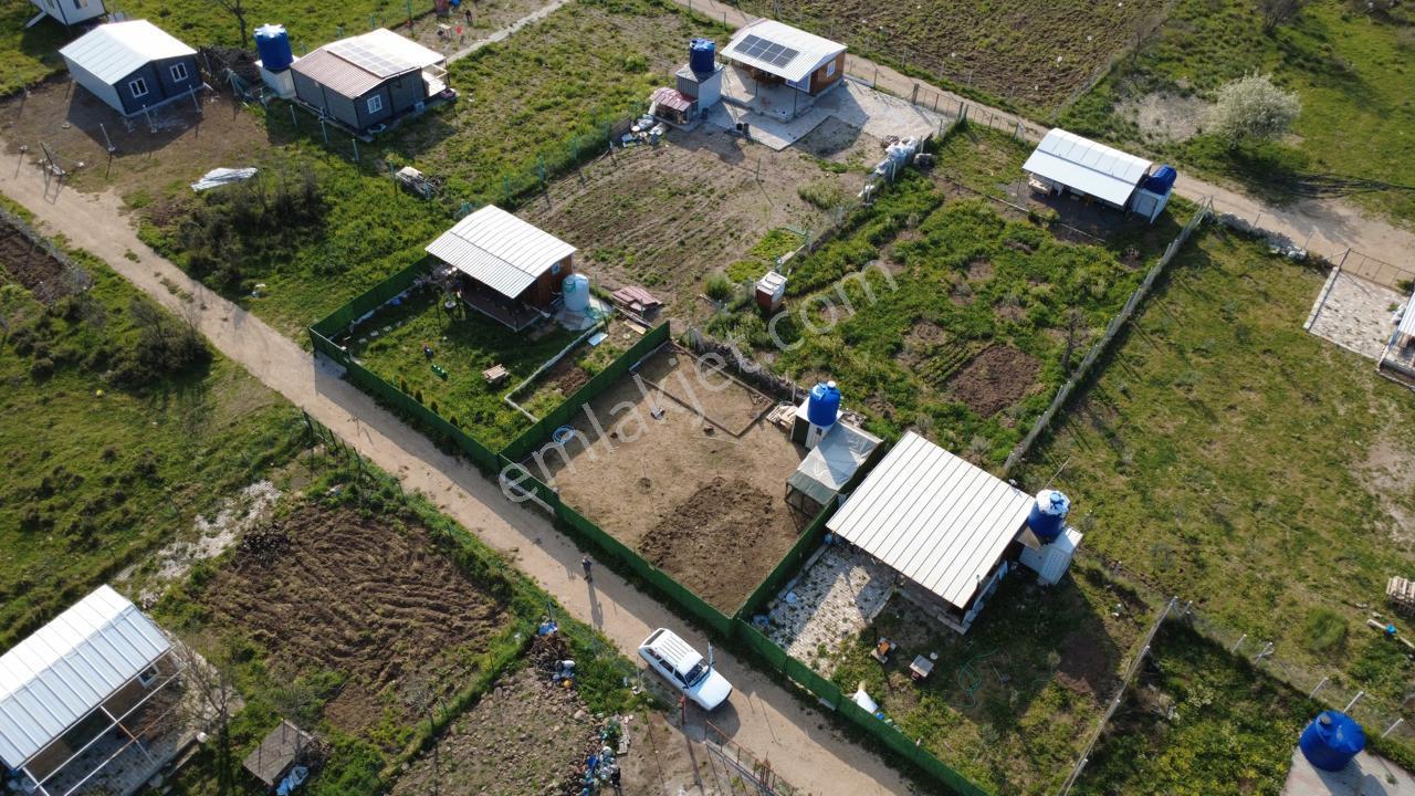 Çıtakta 213m2 İçerisinde Konteyner Bulunan Tarla - Görsel 4