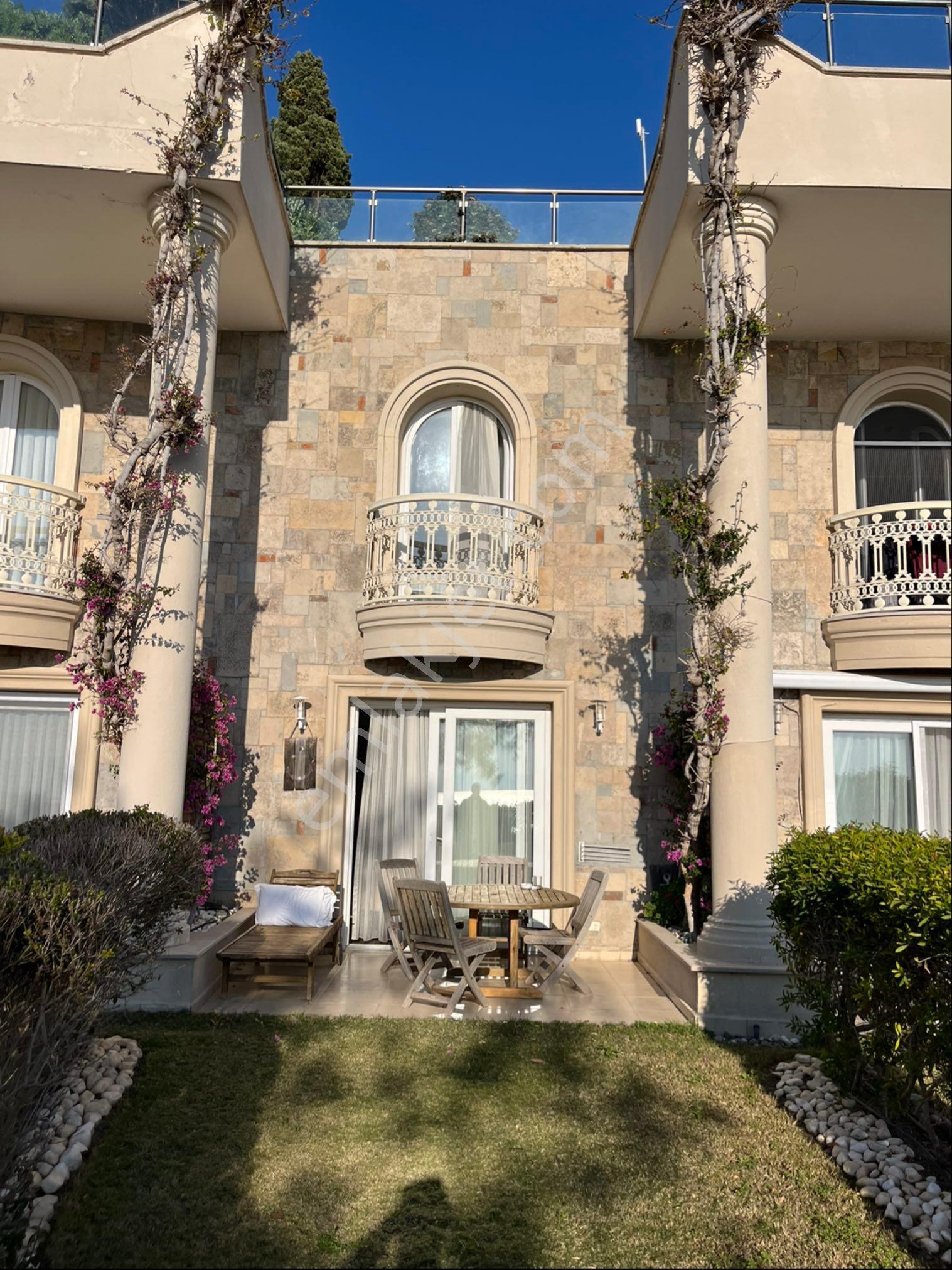 Sianji'de Deniz Manzaralı Bahçe Dubleks 2+1 Satılık Residence - Görsel 2