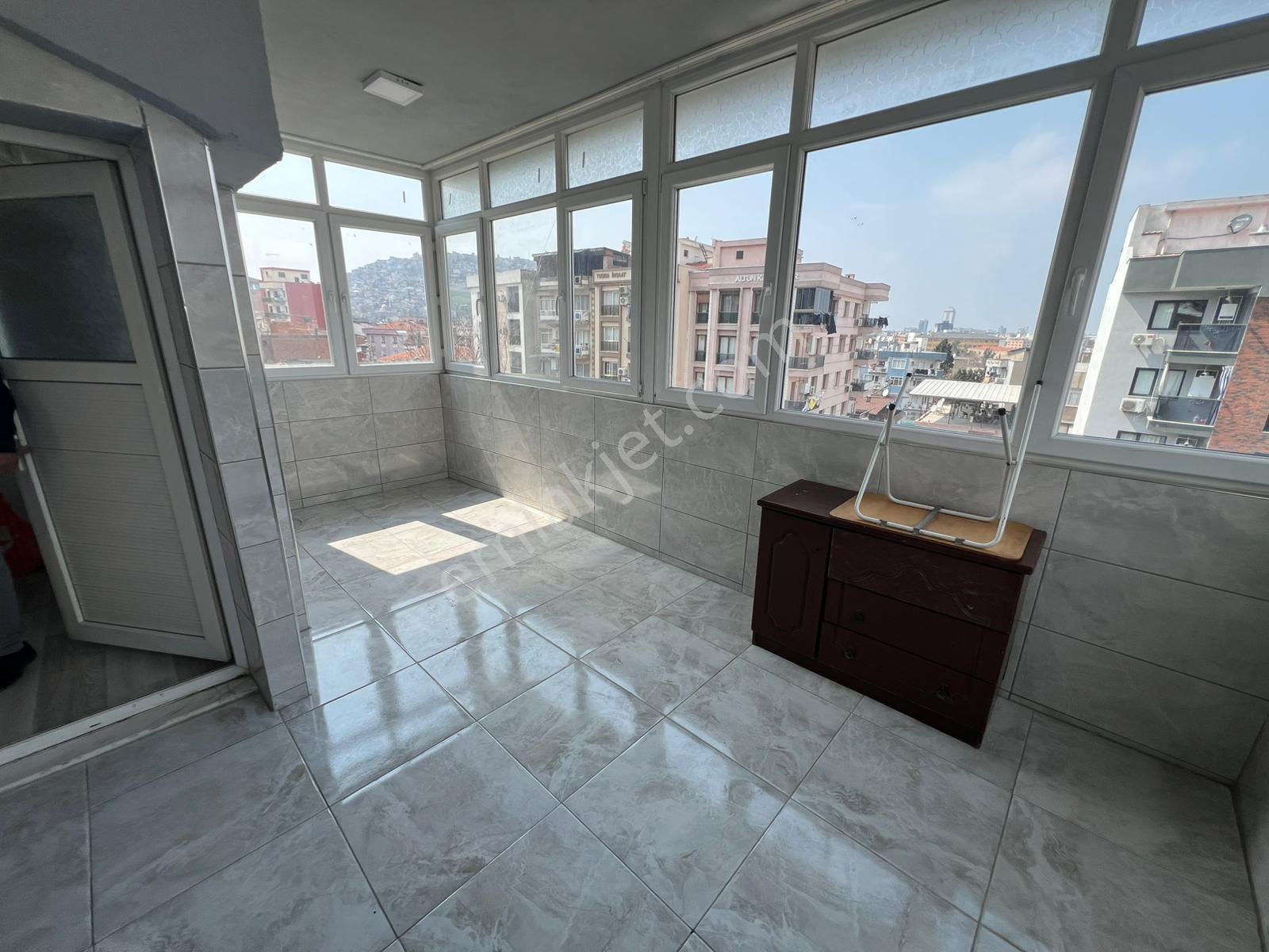 Acill Konak Zeytinlik Mahde 2+1 110m2 D.gazlı Ayrı Mutfak Ferah Daire - Görsel 24