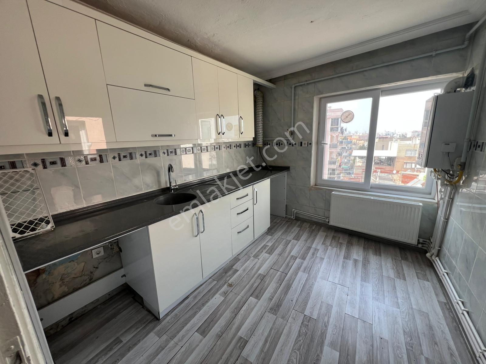 Acill Konak Zeytinlik Mahde 2+1 110m2 D.gazlı Ayrı Mutfak Ferah Daire - Görsel 12
