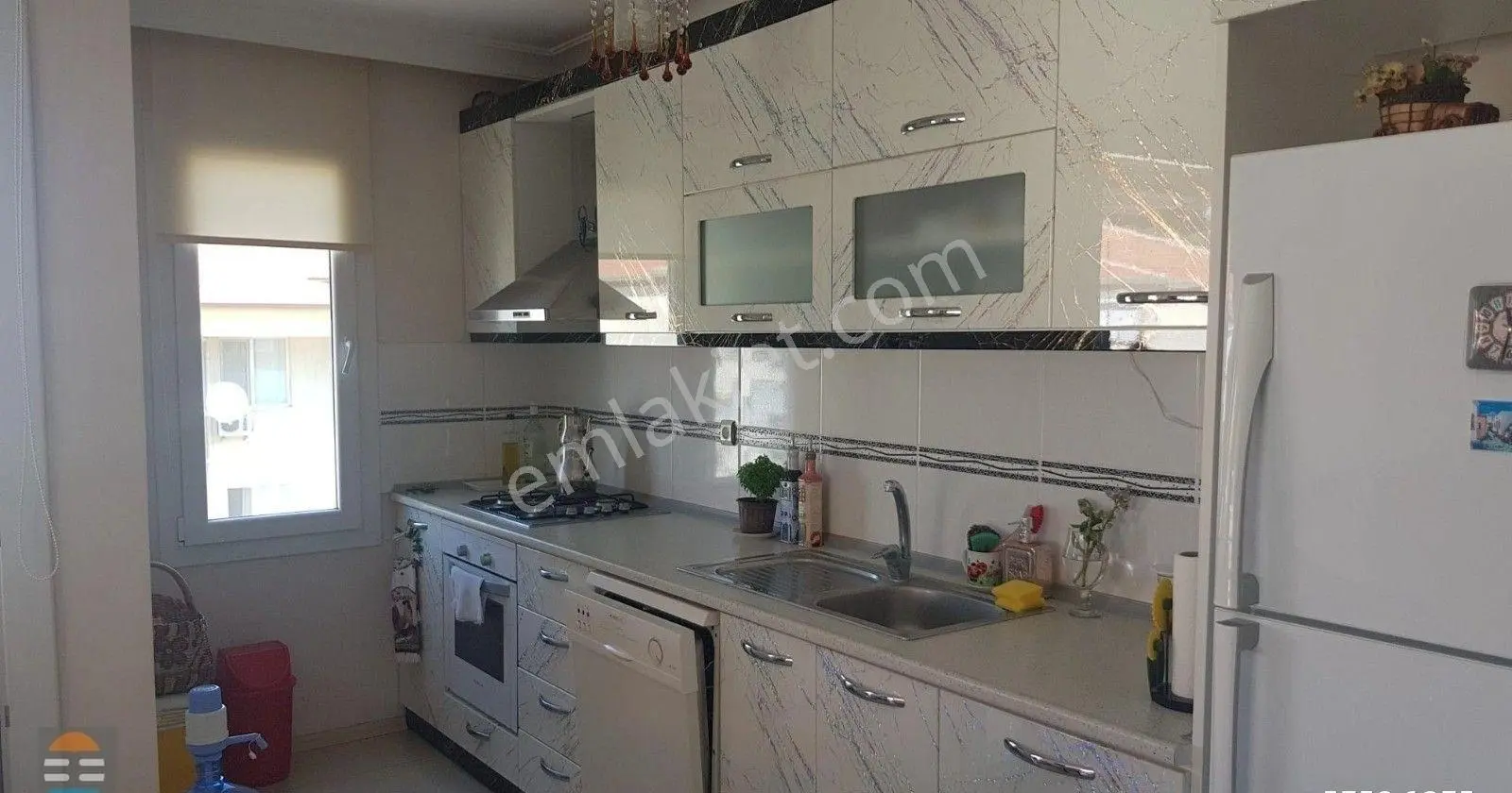 Sarımsaklı Merkez De Satılık Önü Açık 2+1 Köşe Daire - Görsel 3