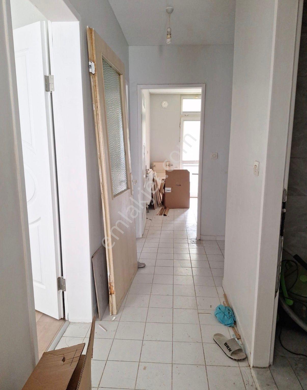 Camilide Masrafsız Satılık 2+1 Kaçırılmaz Fırsat Daire - Görsel 12