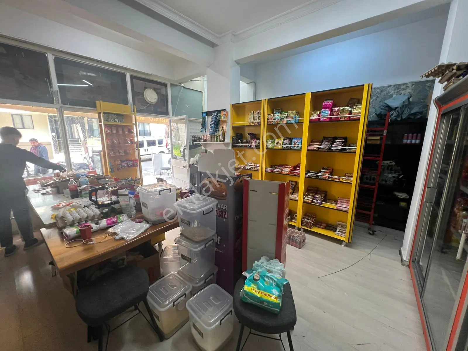 Acil Konak Zeytinlik Mahde 30m2 Wcli Hazır Kiracılı Dükkan - Görsel 2