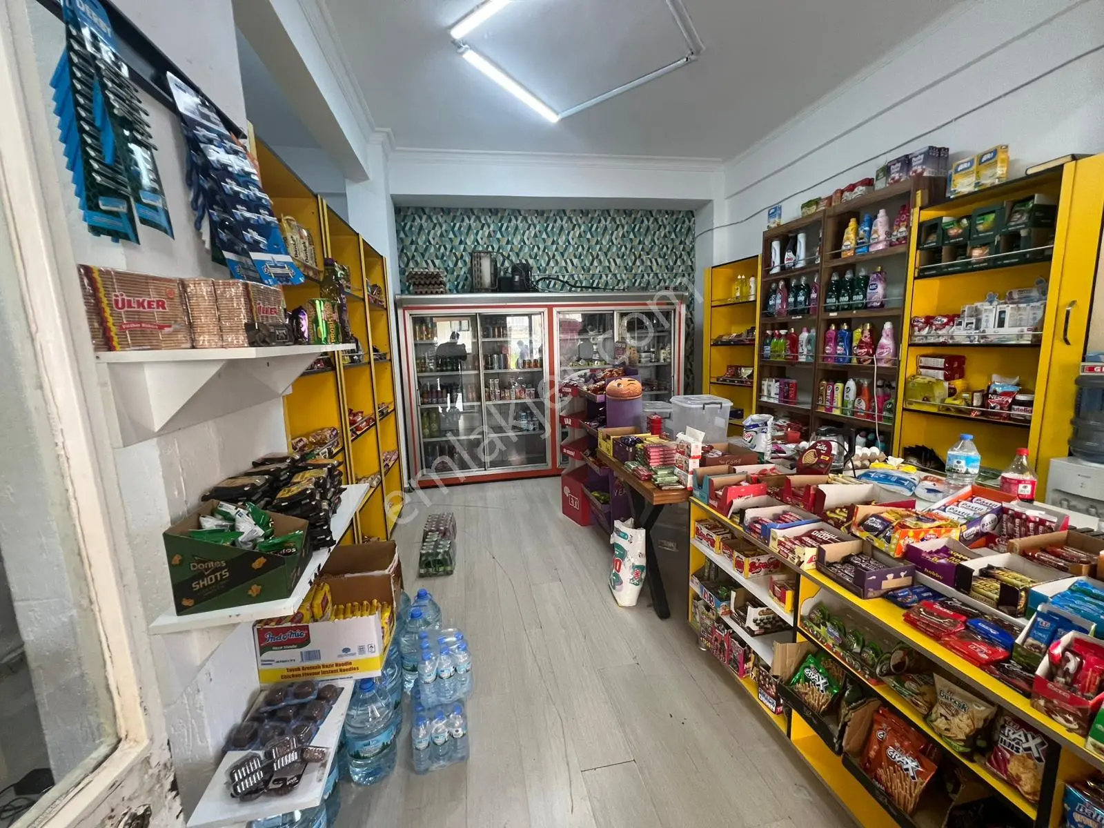 Acil Konak Zeytinlik Mahde 30m2 Wcli Hazır Kiracılı Dükkan - Görsel 4