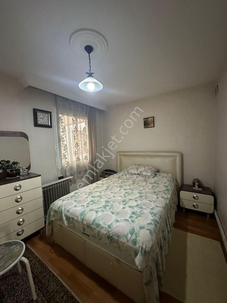 İnönü Caddesinde 3+1 Arakat Daire - Görsel 12